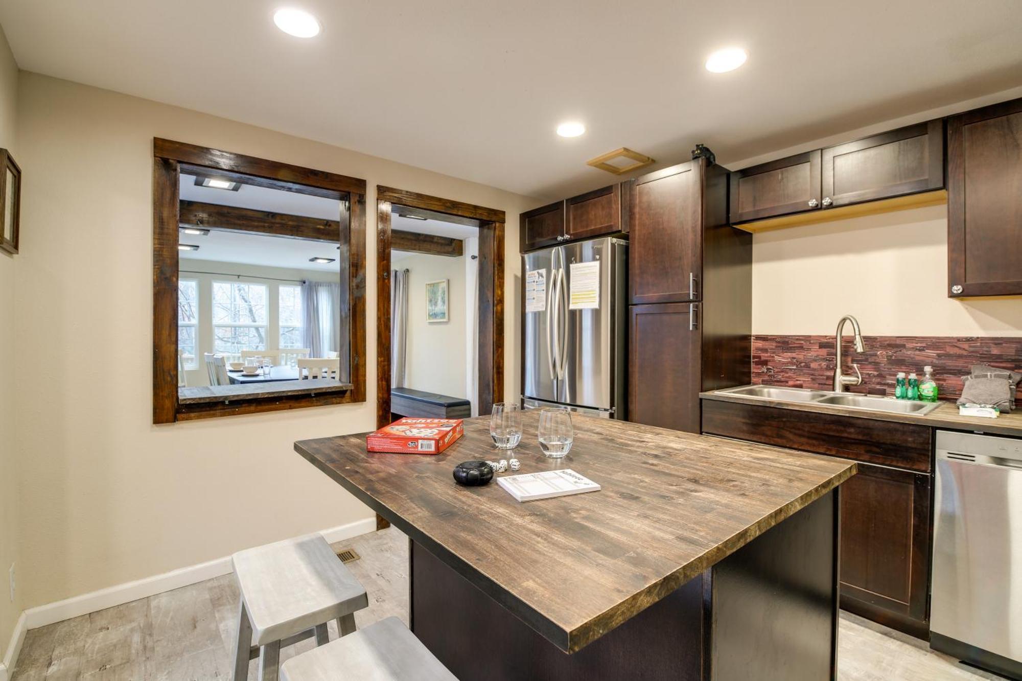 Updated Cobbly Nob Resort Home With Hot Tub! Gatlinburg Buitenkant foto